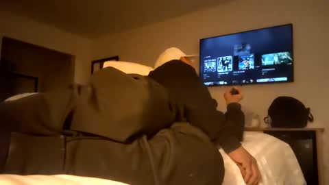 papilos25 online show from December 2, 8:52 am