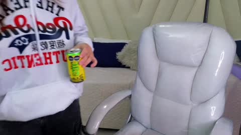 Amy and my doll online show from January 3, 6:55 am