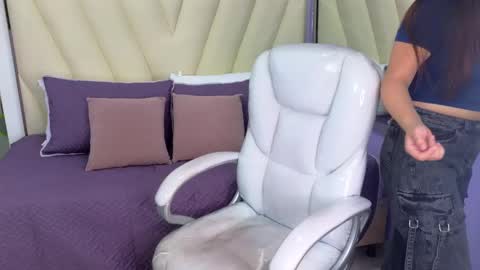 Amy and my doll online show from February 14, 11:42 am