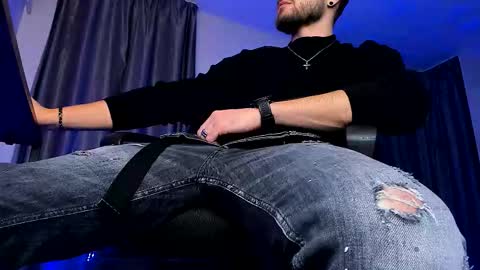 Paris online show from November 12, 9:14 pm