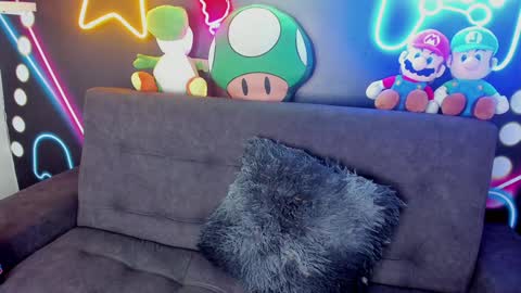 Snapshot of parisfox_ chatting on January 14, 8:04 pm PARIS online show from January 14, 8:04 pm