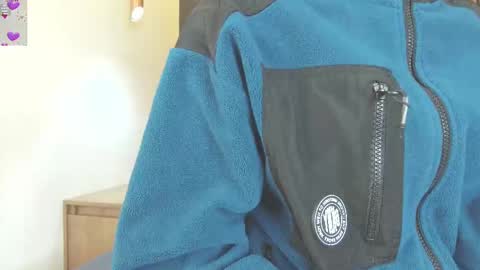 Snapshot of parisfox_ chatting on February 18, 7:30 pm PARIS online show from February 18, 7:30 pm