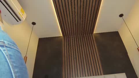 Snapshot of parisfox_ chatting on February 20, 7:52 pm PARIS online show from February 20, 7:52 pm