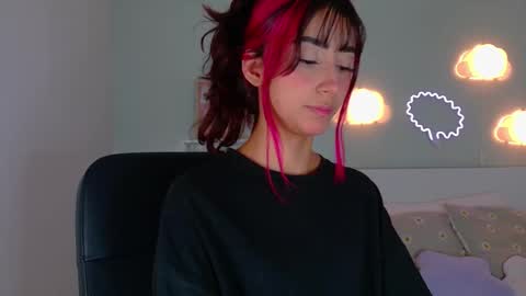 Snapshot of parisfox_ chatting on October 4, 12:03 pm PARIS online show from October 4, 12:03 pm