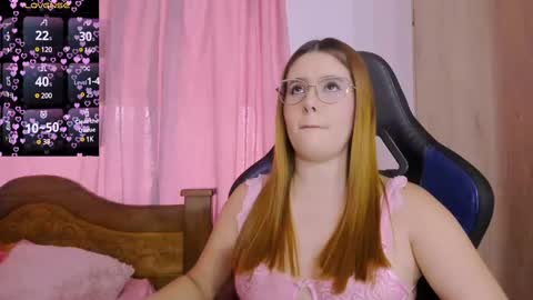 Snapshot of parisshayk chatting on February 10, 6:56 pm Paris online show from February 10, 6:56 pm