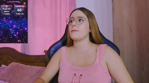 Snapshot of parisshayk chatting on March 4, 6:39 pm Paris online show from March 4, 6:39 pm