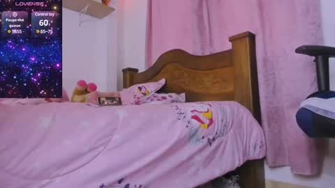 Snapshot of parisshayk chatting on March 7, 9:06 pm Paris online show from March 7, 9:06 pm