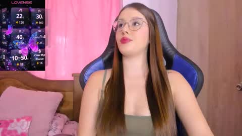 Snapshot of parisshayk chatting on September 12, 6:08 pm Paris online show from September 12, 6:08 pm