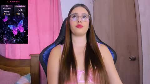 Snapshot of parisshayk chatting on October 20, 6:08 pm Paris online show from October 20, 6:08 pm