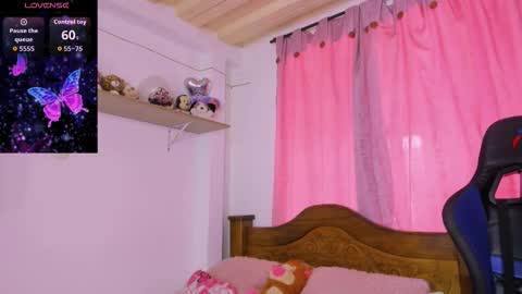 Snapshot of parisshayk chatting on October 23, 6:50 pm Paris online show from October 23, 6:50 pm