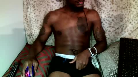 Snapshot of parlaytellio chatting on December 20, 9:50 pm Parlay Tellio online show from December 20, 9:50 pm