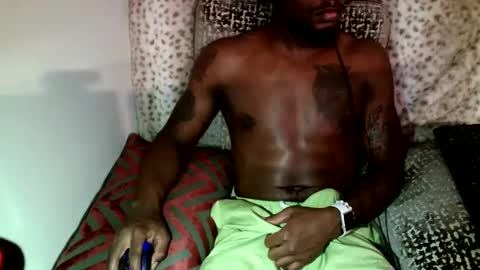 Snapshot of parlaytellio chatting on January 2, 5:29 pm Parlay Tellio online show from January 2, 5:29 pm