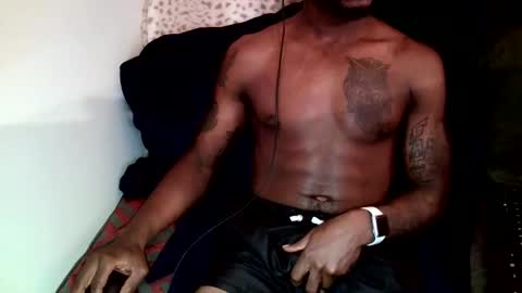 Snapshot of parlaytellio chatting on January 26, 12:26 am Parlay Tellio online show from January 26, 12:26 am