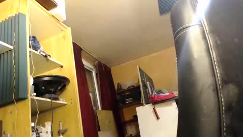 Snapshot of pascal88881 chatting on December 5, 9:50 pm pascal88881 online show from December 5, 9:50 pm