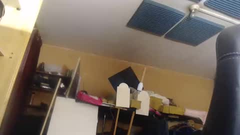 Snapshot of pascal88881 chatting on December 28, 10:02 pm pascal88881 online show from December 28, 10:02 pm