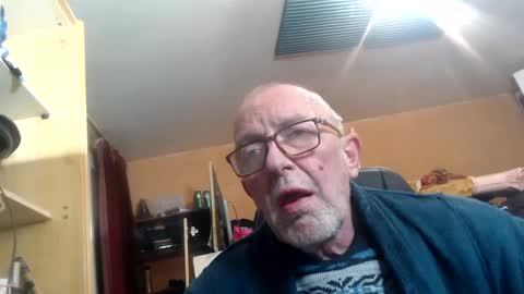 Snapshot of pascal88881 chatting on December 31, 8:59 am pascal88881 online show from December 31, 8:59 am