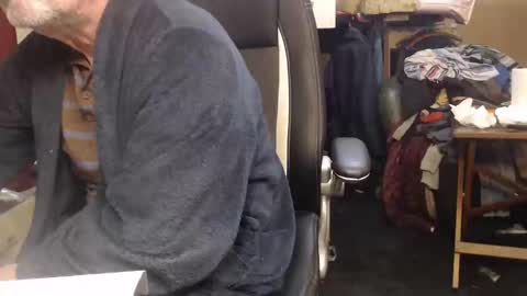 Snapshot of pascal88881 chatting on January 3, 11:46 am pascal88881 online show from January 3, 11:46 am