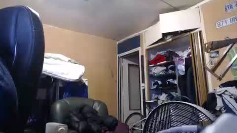 Snapshot of pascal88881 chatting on October 31, 12:11 am pascal88881 online show from October 31, 12:11 am