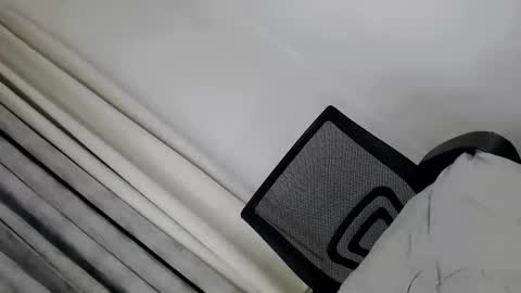 Snapshot of passion_de_amor18 chatting on October 9, 2:37 pm Tasty Alice online show from October 9, 2:37 pm