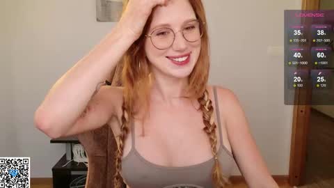 Snapshot of pathos_of_things chatting on October 4, 11:19 am off - Tuesday and wednesdayfriday online show from October 4, 11:19 am