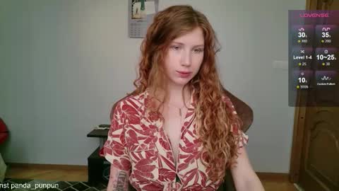 Snapshot of pathos_of_things chatting on November 9, 11:19 am off - Tuesday and wednesdayfriday online show from November 9, 11:19 am