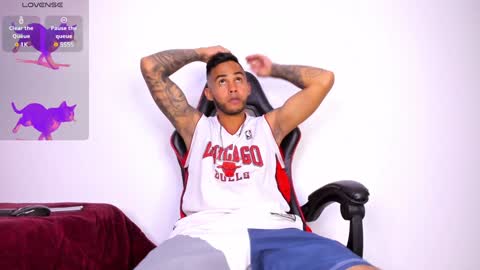 patrick_hot69 online show from December 29, 11:29 pm