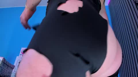 Hi  Pvt open Moans from lovense  tell me  Fav   113366 Especial level 33 online show from February 27, 3:47 am