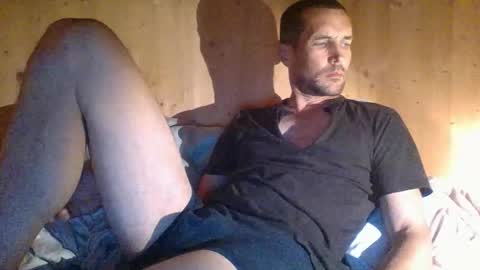 Snapshot of paueriwan chatting on September 13, 7:46 pm paueriwan online show from September 13, 7:46 pm