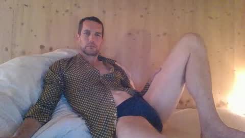 Snapshot of paueriwan chatting on September 29, 7:46 am paueriwan online show from September 29, 7:46 am