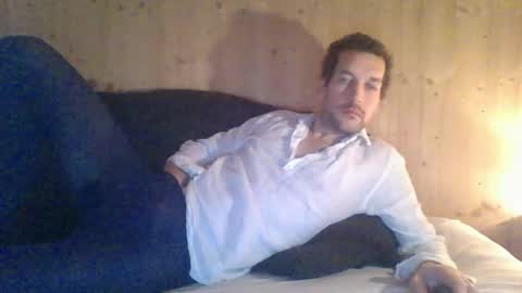 Snapshot of paueriwan chatting on December 1, 8:08 am paueriwan online show from December 1, 8:08 am