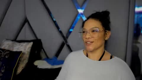 Paula online show from January 1, 8:04 pm