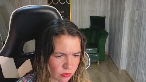 paula online show from November 19, 2:44 am