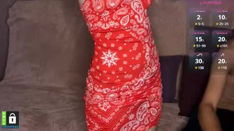 Snapshot of pauladream chatting on December 25, 10:05 pm Naughty Barbie online show from December 25, 10:05 pm