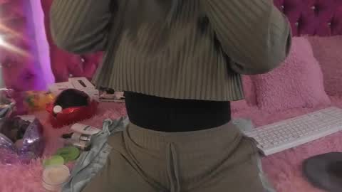 Snapshot of paulinabelen21 chatting on October 18, 4:26 am paulinabelen21 online show from October 18, 4:26 am