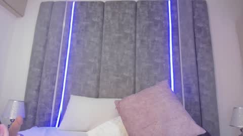 Snapshot of paulinaduarte_ chatting on December 30, 6:27 pm Paulina online show from December 30, 6:27 pm