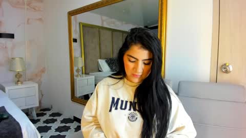 Snapshot of paulinaduarte_ chatting on January 14, 11:10 am Paulina online show from January 14, 11:10 am