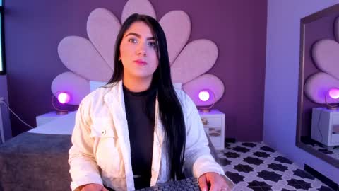 Snapshot of paulinaduarte_ chatting on January 23, 1:24 pm Paulina online show from January 23, 1:24 pm