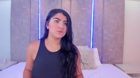 Snapshot of paulinaduarte_ chatting on February 3, 11:42 am Paulina online show from February 3, 11:42 am