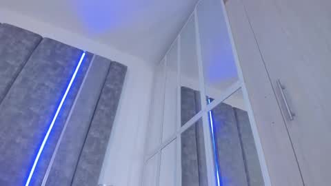 Snapshot of paulinaduarte_ chatting on February 19, 3:49 pm Paulina online show from February 19, 3:49 pm