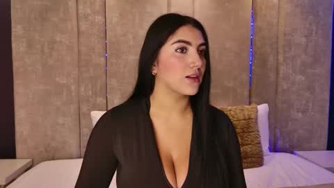 Snapshot of paulinaduarte_ chatting on September 22, 11:23 am Paulina online show from September 22, 11:23 am