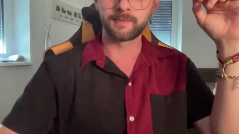 love bush online show from October 6, 2:14 pm