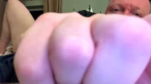 paulyb445 online show from November 15, 6:15 pm