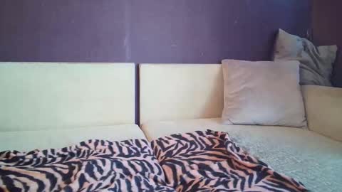 Snapshot of peach_boo chatting on January 24, 5:53 am Andrea online show from January 24, 5:53 am