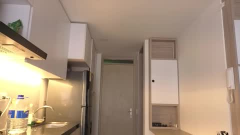 Ema online show from October 15, 1:11 pm