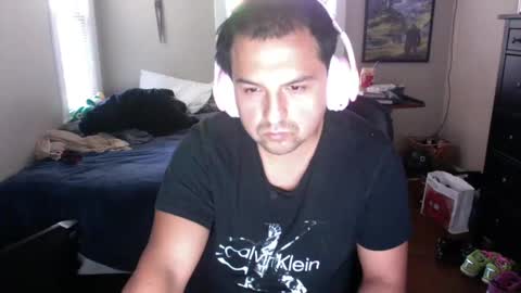 peachybuu online show from October 16, 7:04 pm