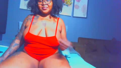 Pearl online show from February 9, 8:13 pm