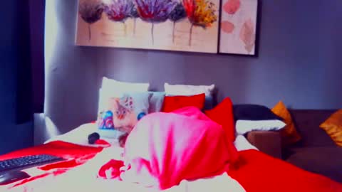 Pearl online show from February 18, 8:49 am