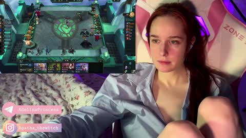 Snapshot of pearlprincess_ chatting on January 26, 1:20 am Adelina online show from January 26, 1:20 am