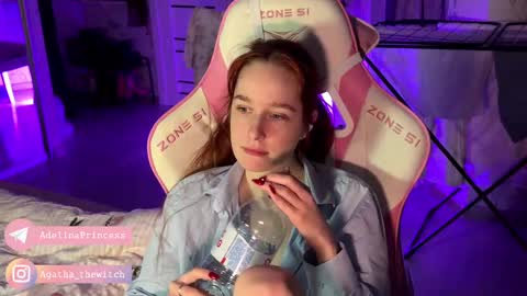 Snapshot of pearlprincess_ chatting on February 16, 1:03 am Adelina online show from February 16, 1:03 am