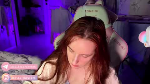 Snapshot of pearlprincess_ chatting on February 21, 2:50 am Adelina online show from February 21, 2:50 am